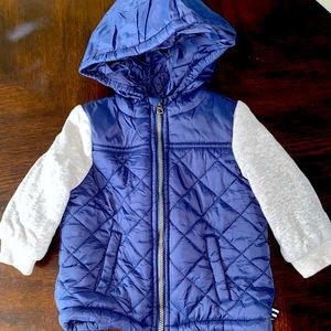 Light jacket with sweater sleeve